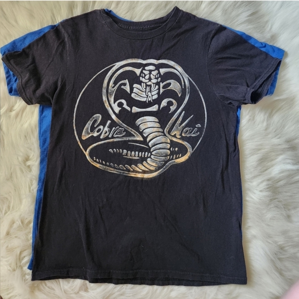2/$15 Young Mens Cobra Kai Size Small/Youth XL - Picture 8 of 8